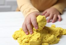 غلق 69 مدرسة أسترالية بسبب “الرمال الملونة” غلق 69 مدرسة أسترالية بسبب "الرمال الملونة"