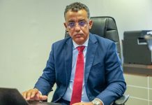 وزير الصحة يدعو إلى تعزيز منهجية فحص عينات الأدوية وزير الصحة يدعو إلى تعزيز منهجية فحص عينات الأدوية