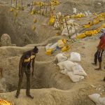 وفاة منقب وإصابة آخر بانهيار مقلع قرب بير أم اكرين وفاة منقب وإصابة آخر بانهيار مقلع قرب بير أم اكرين