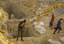 وفاة منقب وإصابة آخر بانهيار مقلع ذهب في بير أم اكرين وفاة منقب وإصابة آخر بانهيار مقلع ذهب في بير أم اكرين