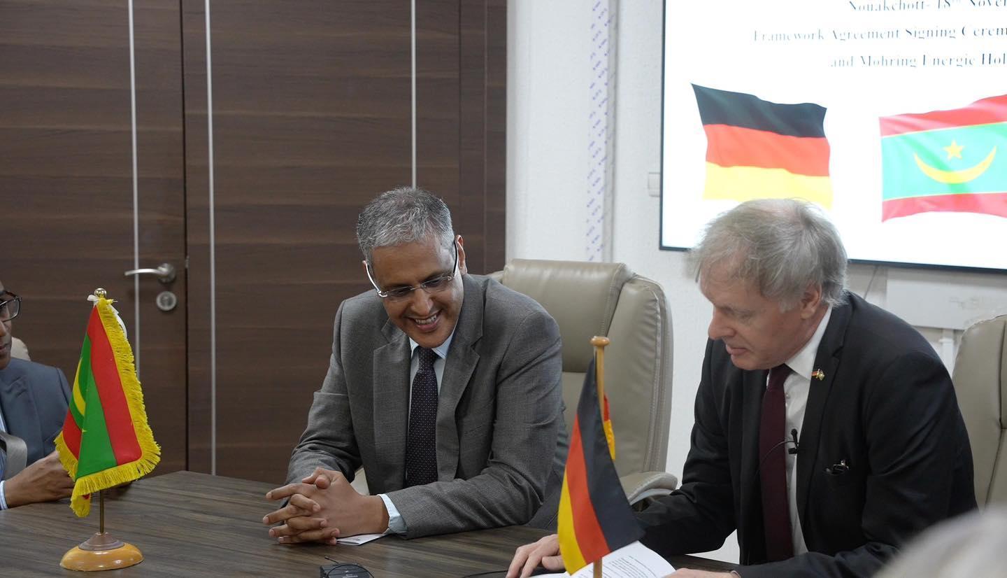 موريتانيا توقع اتفاقا لإنتاج الهيدروجين الأخضر بغرض التصدير موريتانيا توقع اتفاقا لإنتاج الهيدروجين الأخضر بغرض التصدير