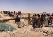 منقبون يعثرون على جثمان متحلل في صحاري تيرس زمور منقبون يعثرون على جثمان متحلل في صحاري تيرس زمور