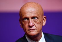 الفيفا يبدأ تجربة الاستبعاد لدقيقتين في كأس العرب 2025 الفيفا يبدأ تجربة الاستبعاد لدقيقتين في كأس العرب 2025