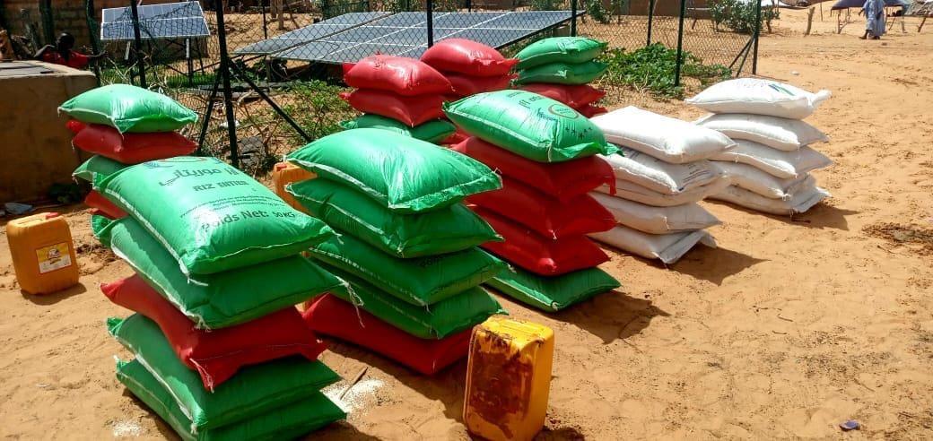 ترارزة.. مساعدات غذائية لـ800 أسرة متضررة من فيضانات النهر ترارزة.. مساعدات غذائية لـ800 أسرة متضررة من فيضانات النهر