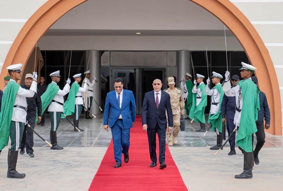 الرئيس غزواني يعود لنواكشوط منهيا زيارته لمدينة ازويرات الرئيس غزواني يعود لنواكشوط منهيا زيارته لمدينة ازويرات