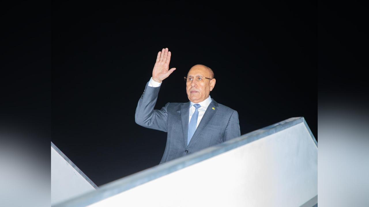 الرئيس غزواني يغادر لأكجوجت لوضع حجر الأساس للمستشفى الجهوي الرئيس غزواني يغادر لأكجوجت لوضع حجر الأساس للمستشفى الجهوي