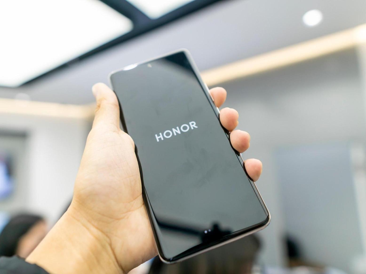 ارتفاع تكاليف الرقائق يؤثر على سوق الهواتف 2026 ارتفاع تكاليف الرقائق يؤثر على سوق الهواتف 2026