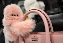 بعد “لابوبو”.. “ميرومي” روبوت عاطفي يتربع عرش الموضة في 2026 بعد "لابوبو".. "ميرومي" روبوت عاطفي يتربع عرش الموضة في 2026