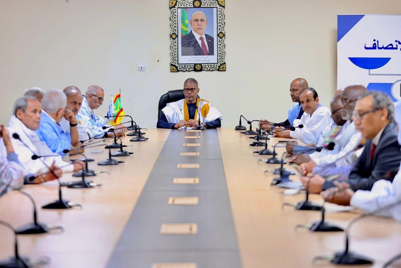 أحزاب الأغلبية تجتمع تحضيراً للقاء المرتقب مع رئيس الجمهورية أحزاب الأغلبية تجتمع تحضيراً للقاء المرتقب مع رئيس الجمهورية