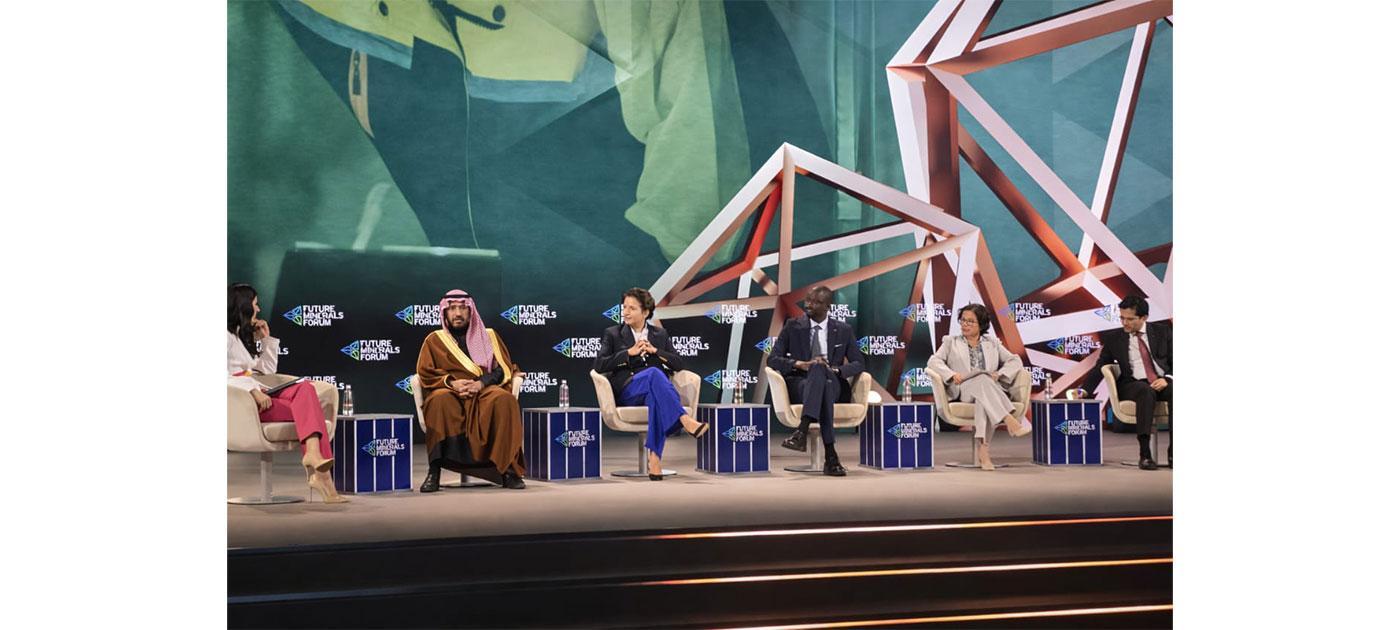 وزير المعادن يشارك في جلسة دولية حول إمدادات المعادن وزير المعادن يشارك في جلسة دولية حول إمدادات المعادن