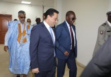 الوزير الأول يصل البرلمان لاستعراض برنامج عمل حكومته الوزير الأول يصل البرلمان لاستعراض برنامج عمل حكومته