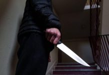 روصو: تلميذة تتعرض لاعتداء بالسلاح الأبيض من طرف زميلتها روصو: تلميذة تتعرض لاعتداء بالسلاح الأبيض من طرف زميلتها