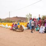 مفوضية الأمن الغذائي توزع 171 طناً من المواد الغذائية مفوضية الأمن الغذائي توزع 171 طناً من المواد الغذائية