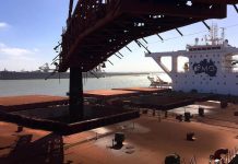 الإعصار ميتشل يهدد مركز تصدير خام الحديد العالمي الإعصار ميتشل يهدد مركز تصدير خام الحديد العالمي