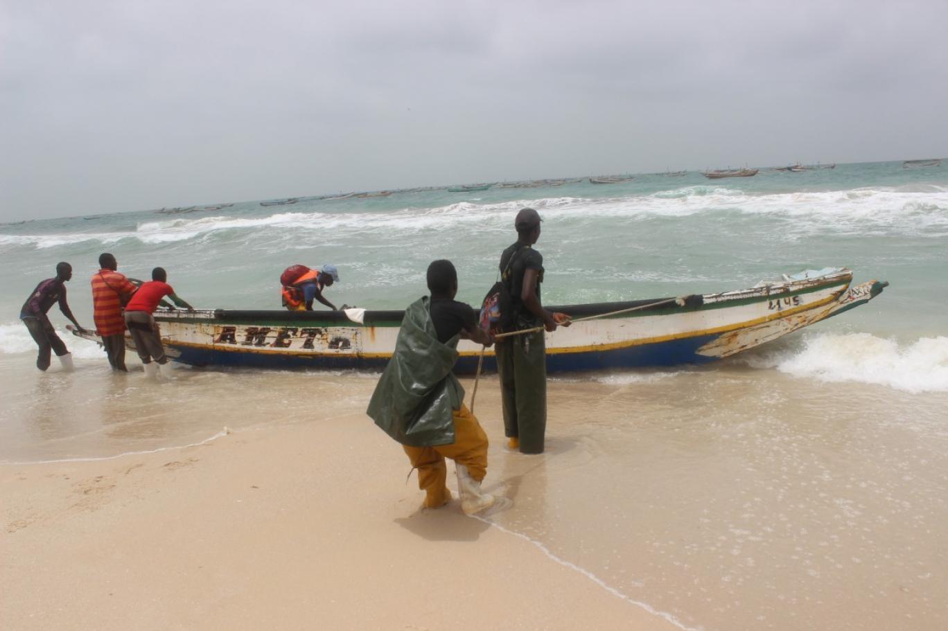الأرصاد الجوية تحذر من اضطراب شديد للبحر على طول السواحل الأرصاد الجوية تحذر من اضطراب شديد للبحر على طول السواحل