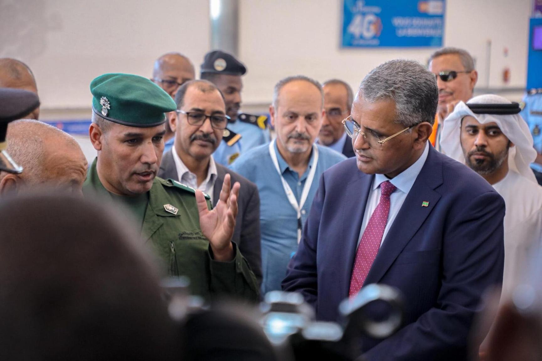 تدشين أجهزة تفتيش متطورة بمطار أم التونسي تدشين أجهزة تفتيش متطورة بمطار أم التونسي