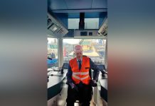 المدير العام لميناء نواكشوط يتسلم مؤقتًا القاطرة “أوكار” المدير العام لميناء نواكشوط يتسلم مؤقتًا القاطرة “أوكار”