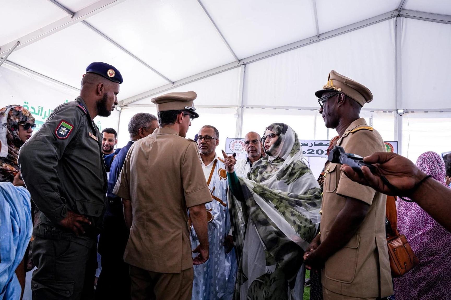 وزيرة التجارة تؤكد وفرة المواد الاستهلاكية واستمرار الرقابة وزيرة التجارة تؤكد وفرة المواد الاستهلاكية واستمرار الرقابة