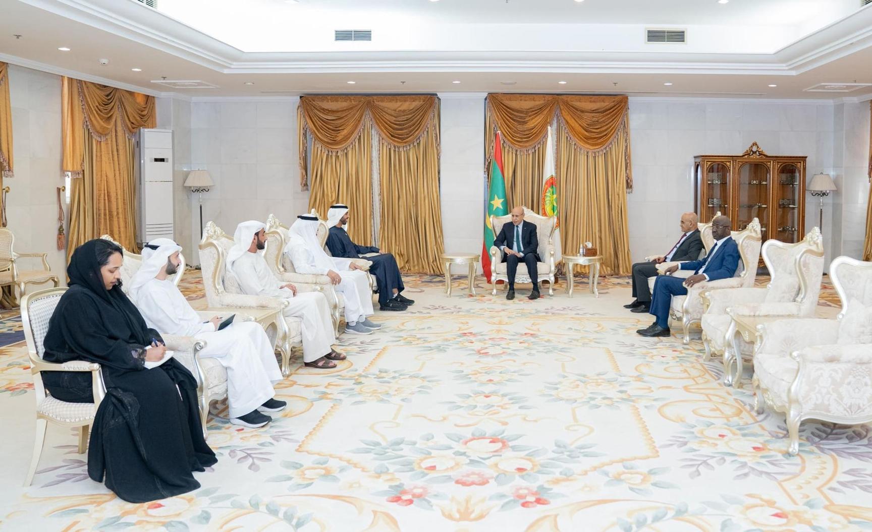 الرئيس الموريتاني يستقبل وفدا إماراتيا “رفيع المستوى” الرئيس الموريتاني يستقبل وفدا إماراتيا “رفيع المستوى”