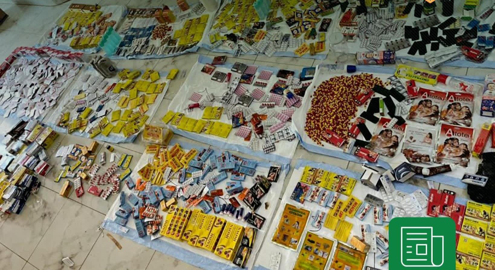 الشرطة: توقيف أجانب ينشطون في بيع أدوية بطرق غير قانونية الشرطة: توقيف أجانب ينشطون في بيع أدوية بطرق غير قانونية