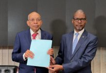 أحزاب الأغلبية تسلم ردها على وثيقة الحوار أحزاب الأغلبية تسلم ردها على وثيقة الحوار