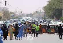 إقبال على أسواق الملابس مع اقتراب عيد الفطر (فيديو) إقبال على أسواق الملابس مع اقتراب عيد الفطر (فيديو)