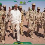 وزير الدفاع يتفقد الوحدات العسكرية على الحدود وزير الدفاع يتفقد الوحدات العسكرية على الحدود