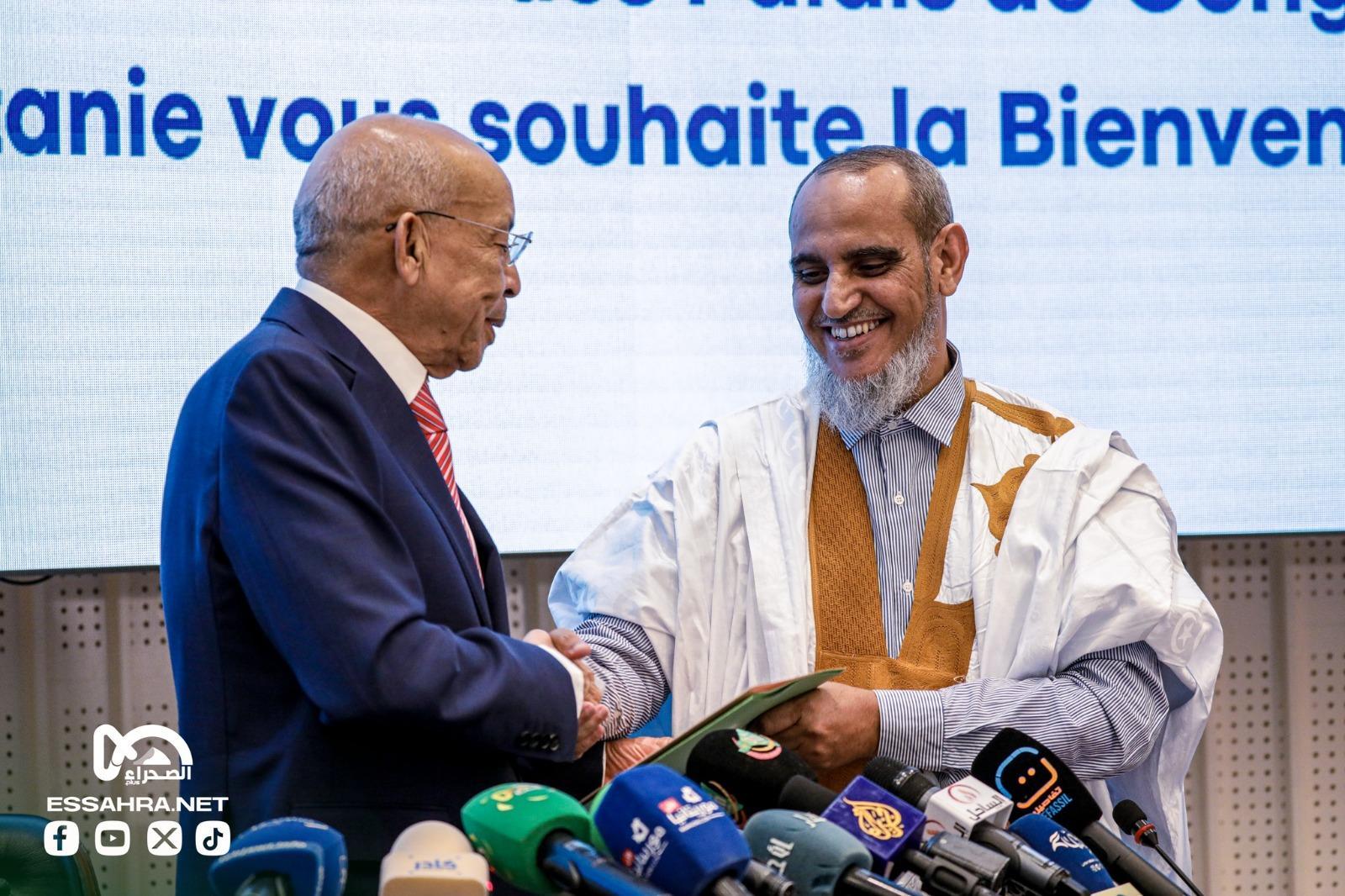 زعيم المعارضة: لا بديل عن الحوار لتقريب وجهات النظر زعيم المعارضة: لا بديل عن الحوار لتقريب وجهات النظر