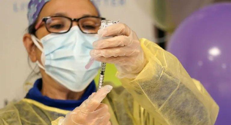 Delta variant makes it even more important to get a COVID-19 vaccine, even if you’ve already had the coronavirus Delta variant makes it even more important to get a COVID-19 vaccine, even if you’ve already had the coronavirus