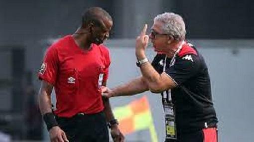 AFRICA CUP OF NATIONS: CHAOS AS REFEREE ENDS GAME EARLY TWICE AND TUNISIA REFUSE TO PLAY AGAINST MALI AFRICA CUP OF NATIONS: CHAOS AS REFEREE ENDS GAME EARLY TWICE AND TUNISIA REFUSE TO PLAY AGAINST MALI