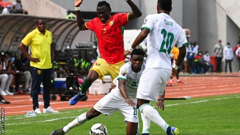 Senegal and Guinea moved closer to reaching the last 16 at the Africa Cup of Nations following a 0-0 draw.