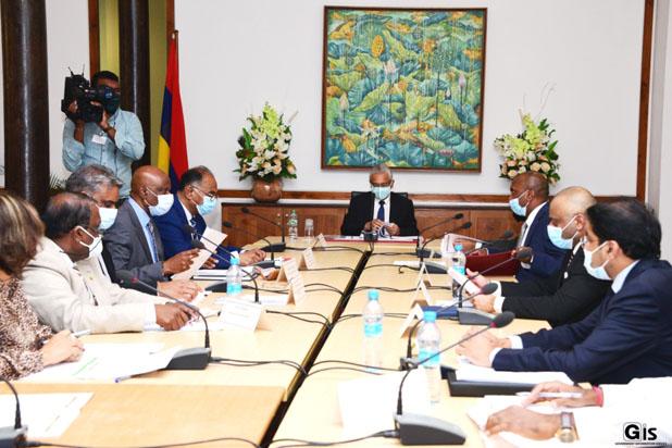 52 projects reviewed during High Level Committee on Private Investment Project chaired by Prime Minister 52 projects reviewed during High Level Committee on Private Investment Project chaired by Prime Minister