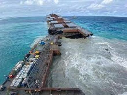 Capesize Bulker “Wakashio” Aground off Mauritius (updated) Capesize Bulker “Wakashio” Aground off Mauritius (updated)