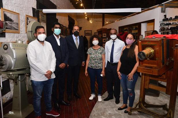 DPM Obeegadoo and Arts Minister Teeluck pledge Government’s support to late Tristan Bréville’s photography Museum DPM Obeegadoo and Arts Minister Teeluck pledge Government’s support to late Tristan Bréville’s photography Museum