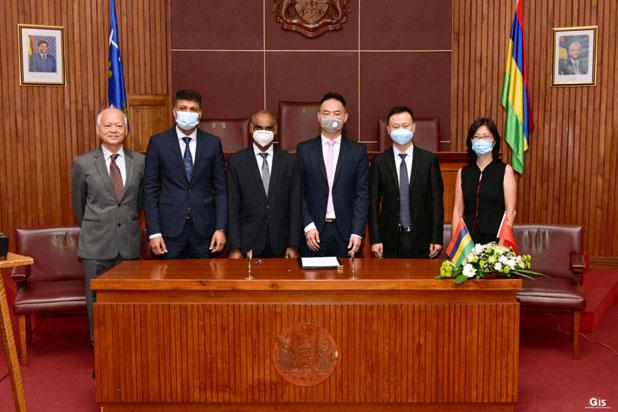 Strategic agreement signed for the establishment of the First Guangdong Han Opera Overseas Inheritance and Promotion Center in Mauritius Strategic agreement signed for the establishment of the First Guangdong Han Opera Overseas Inheritance and Promotion Center in Mauritius