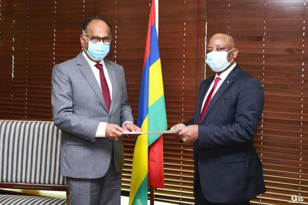 Ambassador-Designate of OIF meets Minister Ganoo Ambassador-Designate of OIF meets Minister Ganoo