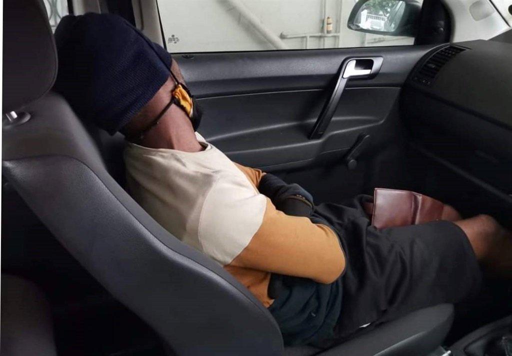 SA’s dumbest criminal? Alleged robber falls asleep in car SA’s dumbest criminal? Alleged robber falls asleep in car