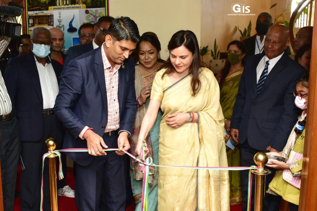 Mrs Kobita Jugnauth launches Health Promotion Programme and inaugurates a Mini Wellness Centre
