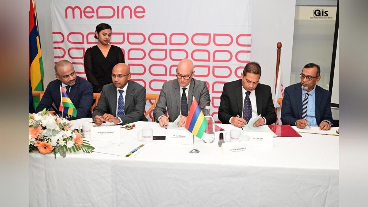 Flic-en-flac Bypass: RDA and Medine Group partner for the implementation of Pierrefonds to Cascavelle Road Segment Flic-en-flac Bypass: RDA and Medine Group partner for the implementation of Pierrefonds to Cascavelle Road Segment