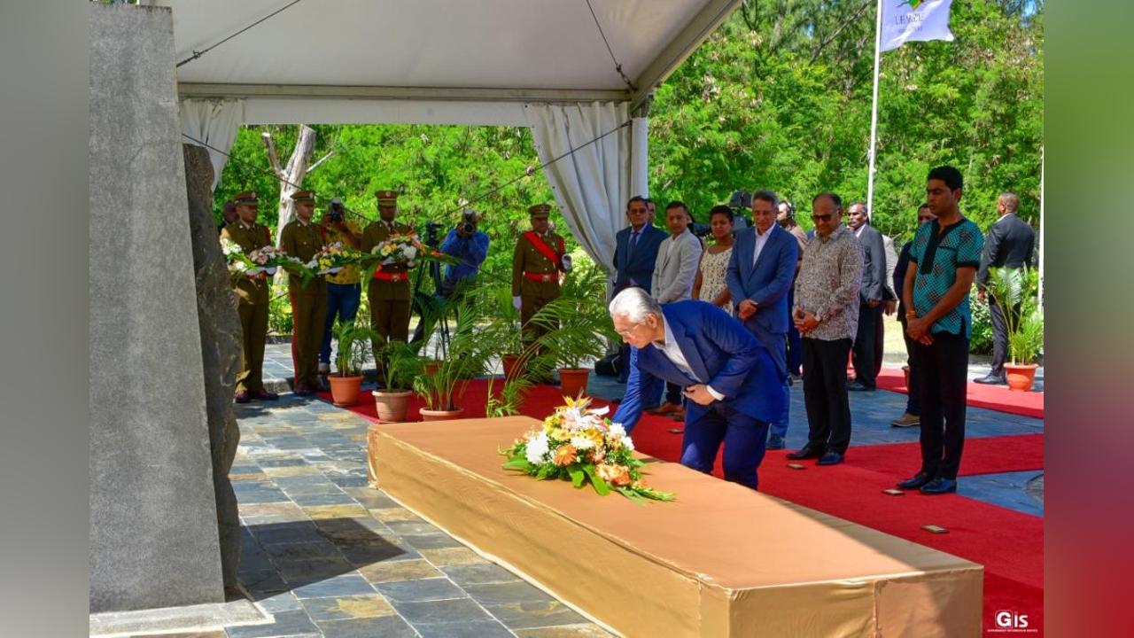 Abolition of slavery: PM attends Wreath-Laying Ceremony at the Intercontinental Slave Route Monument in Le Morne Abolition of slavery: PM attends Wreath-Laying Ceremony at the Intercontinental Slave Route Monument in Le Morne