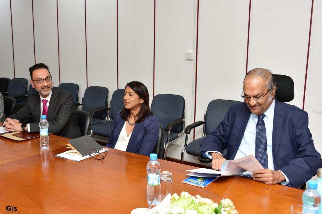 Representatives of Mauritius Finance, Mauritius Bankers Association, and Insurer’s Association discuss the way forward with Finance Minister Representatives of Mauritius Finance, Mauritius Bankers Association, and Insurer’s Association discuss the way forward with Finance Minister