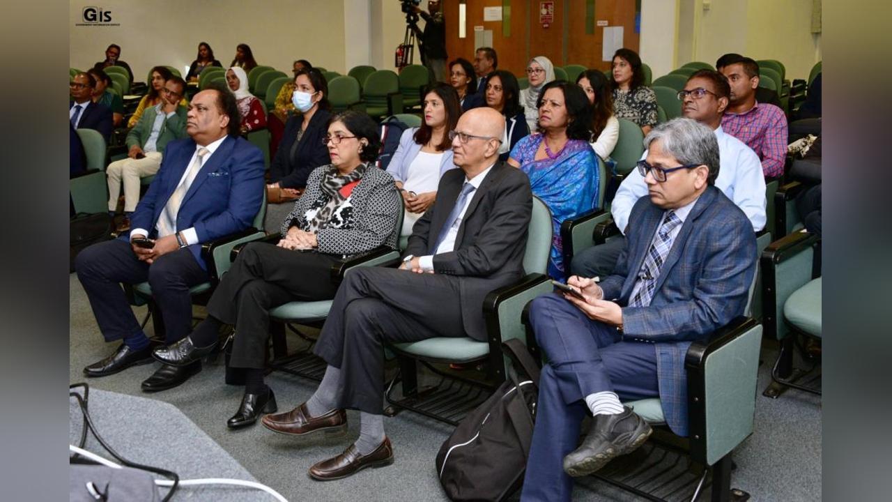 Open Educational Resources: Workshop focuses on training of experts to build local capacity at various educational institutions Open Educational Resources: Workshop focuses on training of experts to build local capacity at various educational institutions