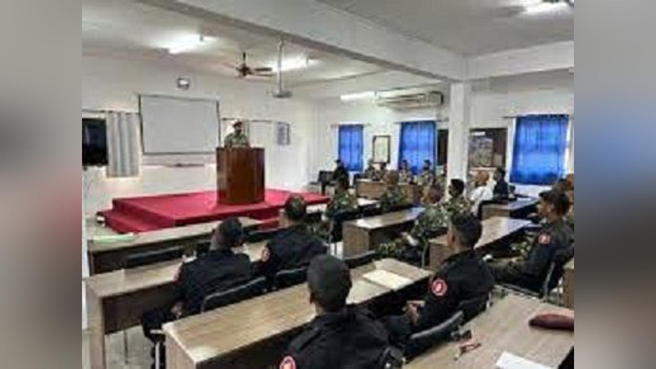 Indian Navy commences 14th edition of Special Forces, Diving Refresher Camp for Mauritius Police Force at Port Louis Indian Navy commences 14th edition of Special Forces, Diving Refresher Camp for Mauritius Police Force at Port Louis