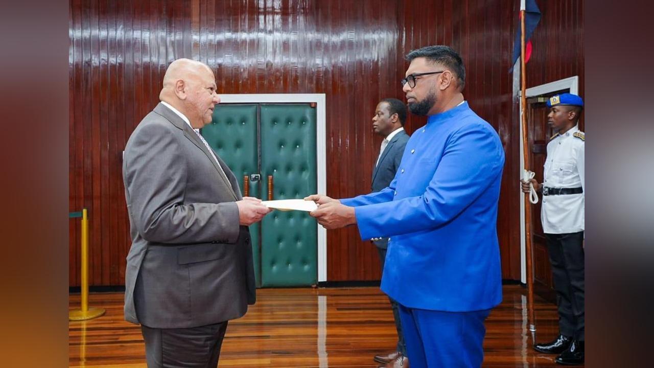 High Commissioner of Mauritius presents Letters of Credence to President of Cooperative Republic of Guyana High Commissioner of Mauritius presents Letters of Credence to President of Cooperative Republic of Guyana