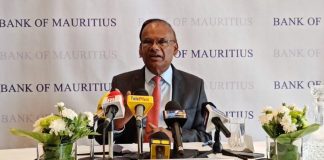 Ramgoolam Defends Rs 5.5 Million Payment to Ex-Governor Ramgoolam Defends Rs 5.5 Million Payment to Ex-Governor