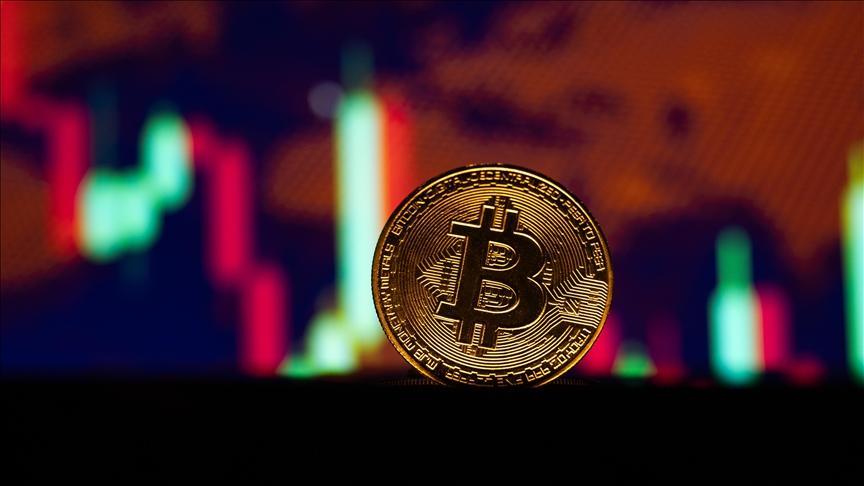 Bitcoin dives to six-month lowest Bitcoin dives to six-month lowest