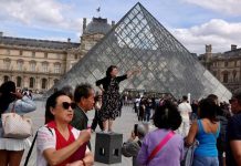 Water Leak Damages Books at Louvre’s Egyptian Antiquities Water Leak Damages Books at Louvre's Egyptian Antiquities