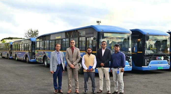 Mauritius receives 30 additional electric buses from India Mauritius receives 30 additional electric buses from India