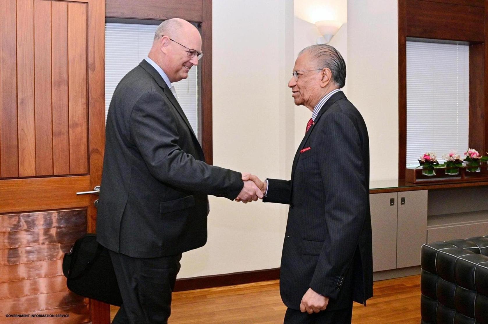 IMF Delegation Meets Prime Minister on Fiscal Reform IMF Delegation Meets Prime Minister on Fiscal Reform