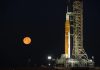 SpaceX Displaces Boeing in NASA Moon Mission SpaceX Displaces Boeing in NASA Moon Mission